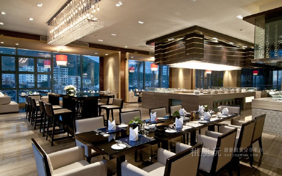 三亞鴻洲國際游艇會碼頭 三亞鴻洲國際游艇會碼頭