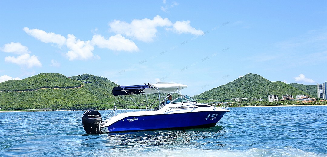 6.4米運(yùn)動(dòng)快艇 6.4米運(yùn)動(dòng)快艇