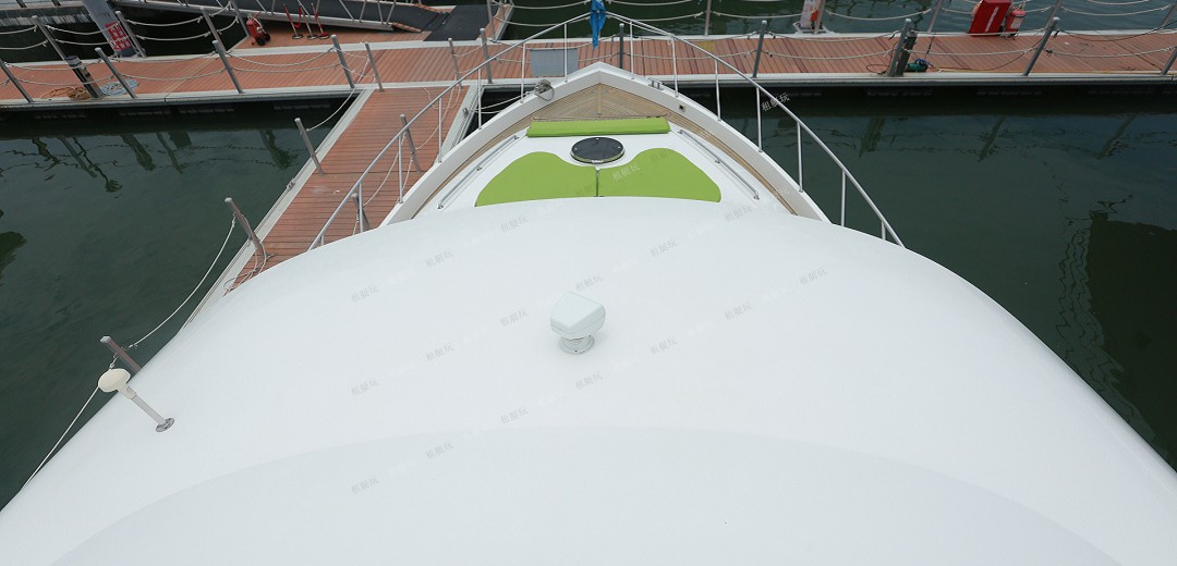 72英尺三層游艇